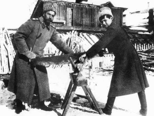 Lo zar Nicola Romanov e il figlio Aleksej