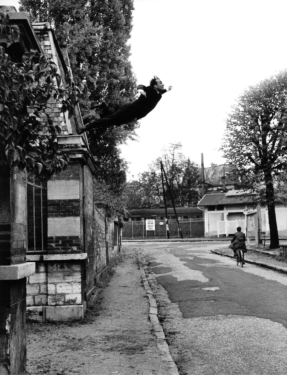 KENDER, János (1937–1983) and SHUNK, Harry (1942–2006) Yves Klein's 'Saut dans le Vide', Fontenay-aux-Roses, France, 1960 360 x 280 mm. Photograph: Shunk-Kender  © J. Paul Getty Trust. All rights reserved 

