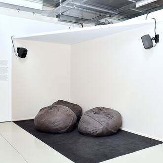 Tuning in. Acoustique de l'émotion, vue d'exposition. Avec l'aimable autorisation du Musée international de la Croix-Rouge et du Croissant-Rouge