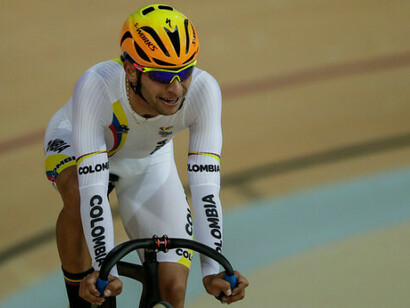 Gaviria en una prueba de ciclismo en pista 