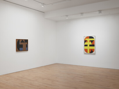 Carmen Herrera, The Paris years, 1948 –1953, exhibition view. Courtesy of Lisson Gallery