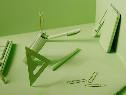 O celular virou um item na lista de material escolar?