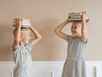 Lenguaje Claro: el emisor administrativo debe salir de su solipsismo, asumir el carácter dialógico de la comunicación y tener en cuenta a la persona a la que se dirige