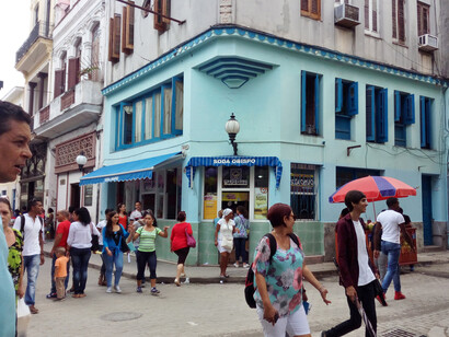 Cafetería en la calle Obispo, La Habana, Cuba (fotografía de Paco Cerezo)