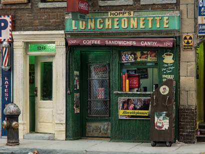 Alan Wolfson, Hopp's Luncheonette, 2008. Courtesy of Hollis Taggart Galleries