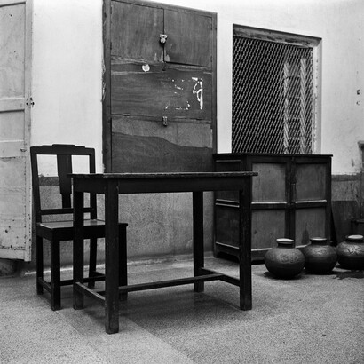 Senza titolo- Dalla serie “Office Museum”, 2016.
Archival pigment print, 38 x 38 cm. Courtesy of the artist and Frith Street Gallery, London © Dayanita Singh
