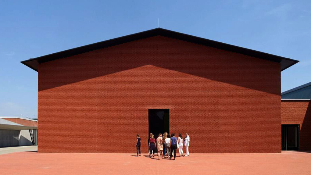 The Vitra Design Museum Collection 1800 to the Present. Courtesy of Vitra Design Museum