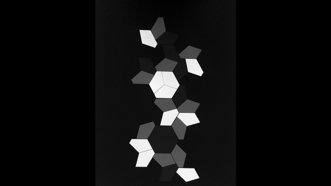 Thin Lines. Courtesy of Galerie Kornfeld