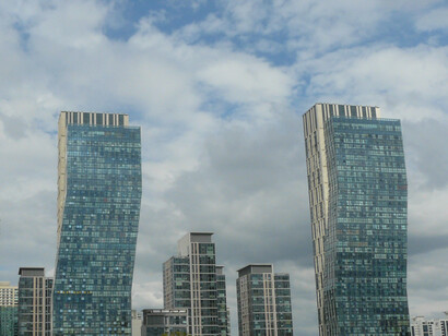 Concebida como ciudad inteligente modelo, equipada con sensores, conectividad total. Distrito comercial internacional de Songdo, Corea del Sur