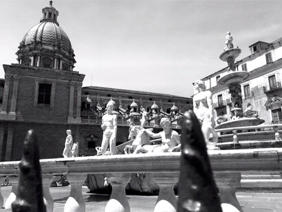 Fontana Pretoria, also called Square of Shame © Alma Reyes