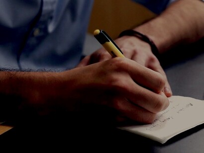 Dar forma a nuestros pensamientos sobre una hoja de papel estimula las capacidades neuronales más complejas 