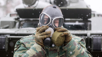 Es evidente la existencia de un sistema militar, industrial, político e ideológico que opera a escala planetaria