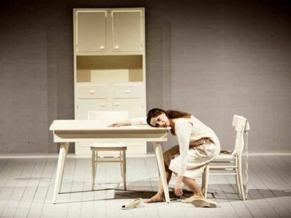 Una scena di "Le voci di dentro" 