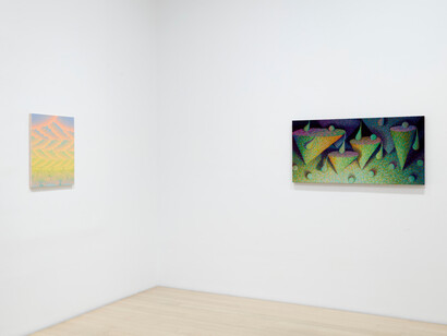 Various artists, Earthbound, exhibition view. Courtesy of DC Moore Gallery