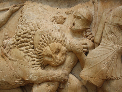 Archaeological Museum of Delphi, The frieze of the Exchequer of the Sifnios