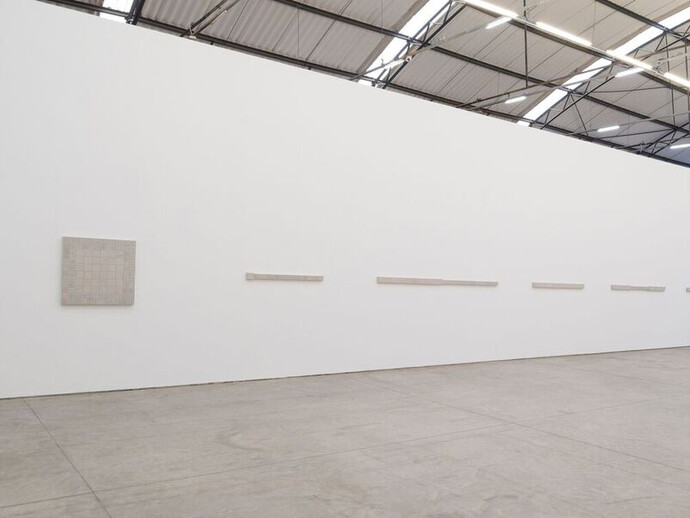 Jac Leirner, métrica mínima, 2015, vista da exposição