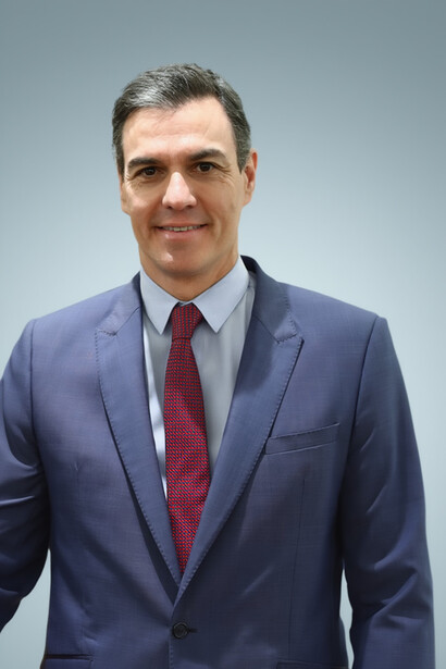 Der spanische Ministerpräsident Pedro Sánchez sprach letzten Monat (Februar 2026) auf dem Weltgipfel der Regierungen in Dubai. Er sagte: „Unsere Kinder sind einem Raum ausgesetzt, den sie niemals alleine navigieren sollten ... Das werden wir nicht länger akzeptieren. Wir werden sie vor dem digitalen Wilden Westen schützen.“