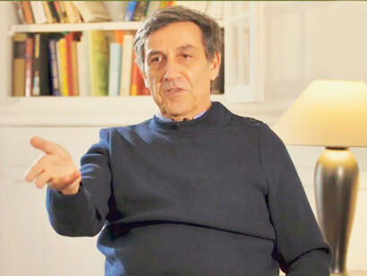 Emmanuel Todd es un historiador, demógrafo, sociólogo y politólogo francés, que trabaja en el Instituto Nacional de Estudios Demográficos, en París