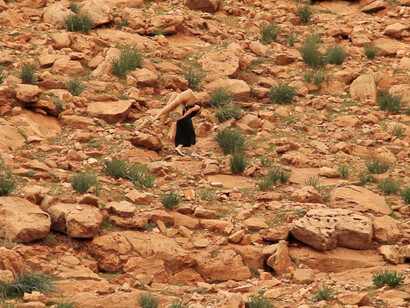 Noor Abed, We Both Know video still, 2013