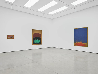 Salvatore Emblema, exhibition view. Courtesy of White Cube