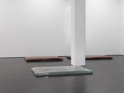 Olga Balema, Rot, exhibition view. Courtesy of Trautwein Herleth