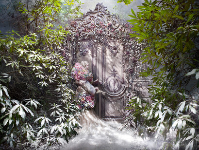Kirsty Mitchell, The Fade Of Fallen Memories, archival pigment print, 140 x 96 cm, edition of 5