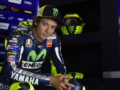 MotoGP. Valentino Rossi durante la presentación del equipo Yamaha