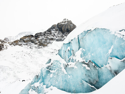 Melting polar ice