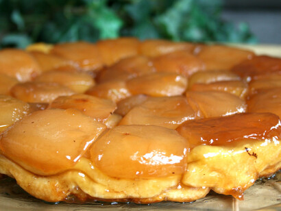 Tarte tatin aux pommes. Photographie Invitations Gourmandes