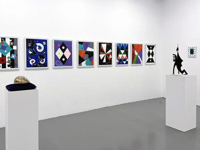 Frank Schwaiger, Alchemy – A brush with the universal, exhibition view. Courtesy of Bruno David Gallery
