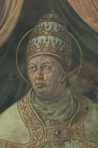 Pared "Visión de la Cruz". Rostro del Papa Clemente I antes de la restauración. Foto gentileza de los Museos Vaticanos