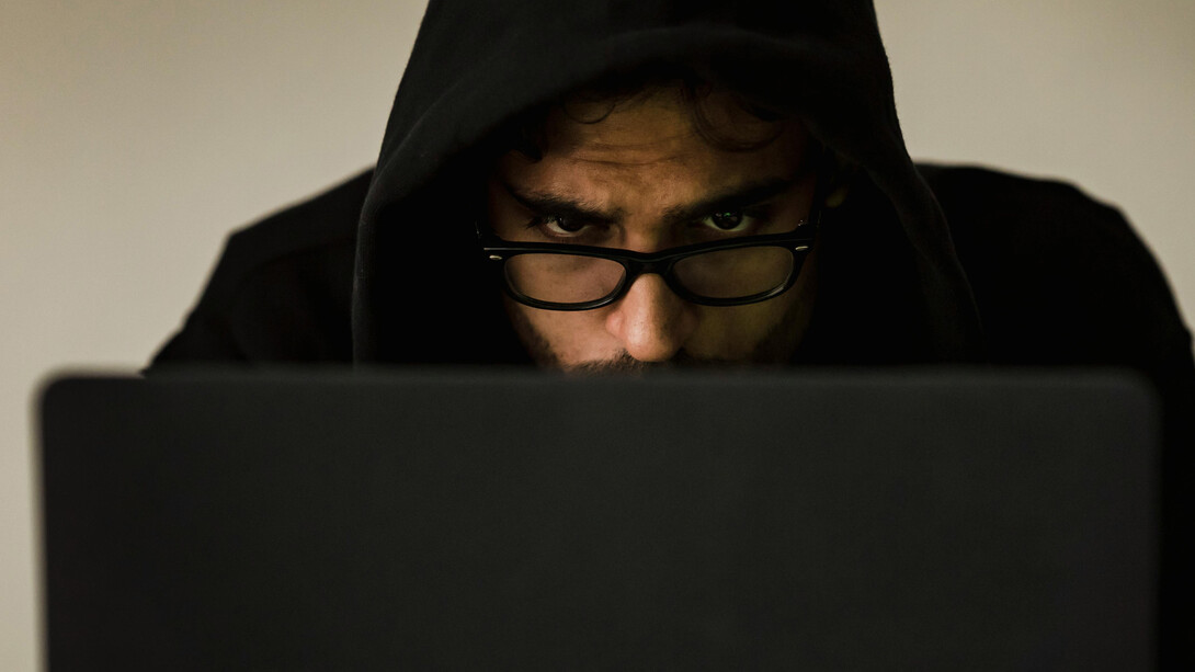 La creciente demanda de perfiles multitarea en marketing digital revela una crisis estructural que afecta tanto a profesionales como a empresas