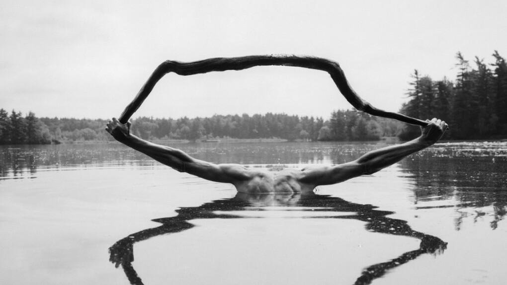 Arno Rafael Minkkinen. Courtesy of Edwynn Houk Gallery
