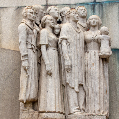 O povo ao lado de Duque de Caxias em Bagé, monumento instalado na Praça Princesa Isabel, na capital de São Paulo, Brasil