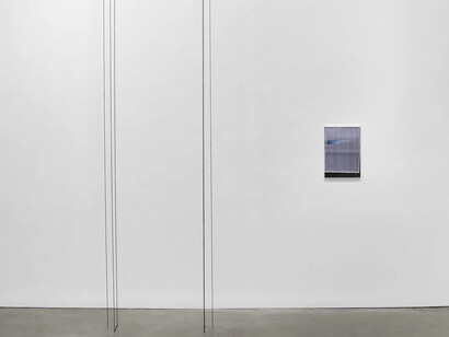 Marieta Chirulescu and Fred Sandback, Phase, exhibition view. Courtesy of Galerie Thomas Schulte