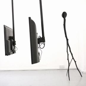 Sisters From Another Mister, Exhibition view. Courtesy of Chalton Gallery 