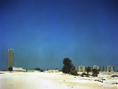 Dubai in 1978, Hilton Hotel and Dubai International Trade and Exhibition Centre, under construction. Arch. John R Harris & Partners © RIBA Photographs Library