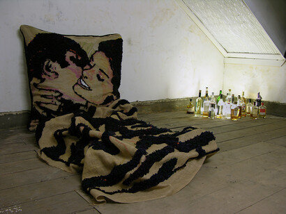 Hooking Up With Dave, Exhibition view. Courtesy of LMAKgallery