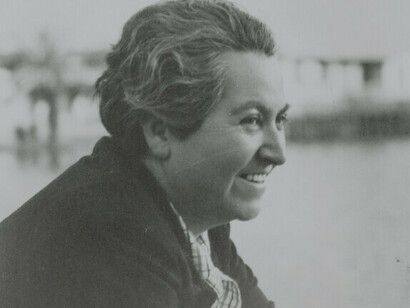 Gabriela Mistral (1889-1957), per la sua opera poetica, ricevette il Premio Nobel per la Letteratura nel 1945