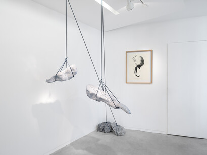 Capucine Vever, Là où s'effondrent les dragons, vue d'exposition. Avec l'aimable autorisation de la Galerie Eric Mouchet