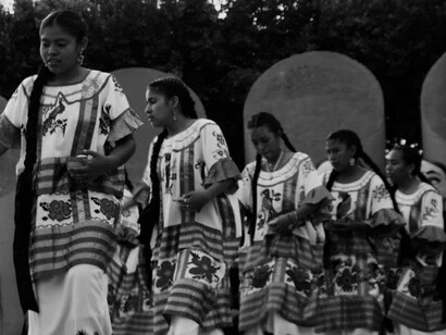 Refletir sobre a ideia e a força que a cultura popular exerce na vida das pessoa