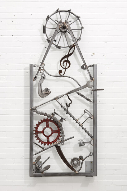 Bob Dylan, Untitled III (Iron Gate with Music Clef)
Iron and vintage objects, 227 x 91.7 x 15.2 cm © Halcyon Gallery
