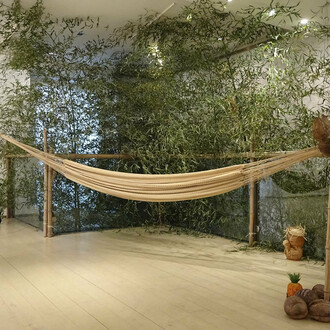 Besides colonisation. Courtesy of © Galería José de la Fuente