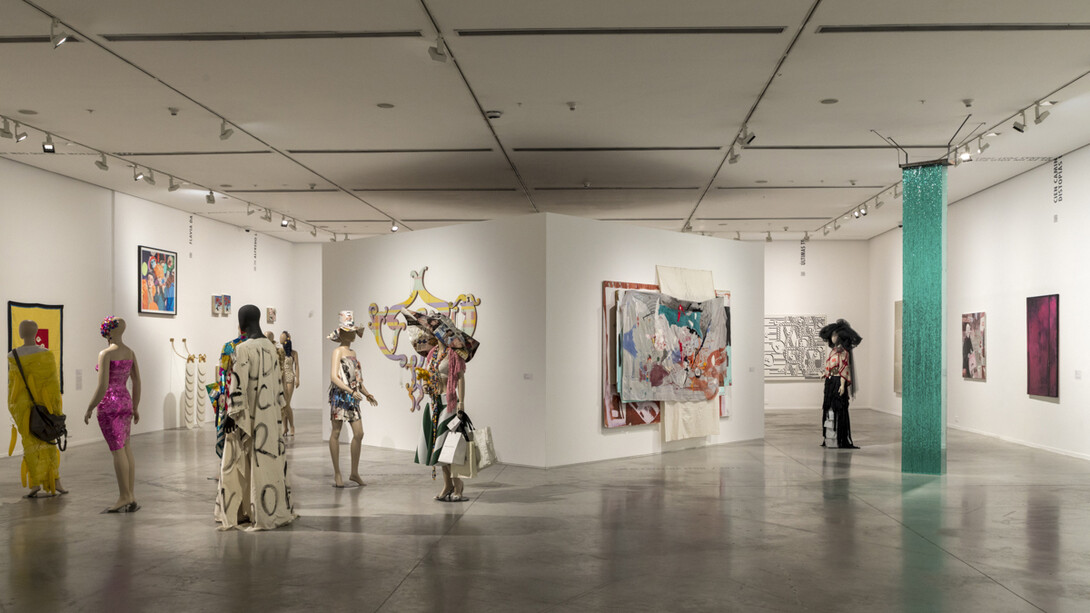 Varios artistas, Moderno y MetaModerno, vista de exhibición. Cortesía del Museo de Arte Moderno de Buenos Aires