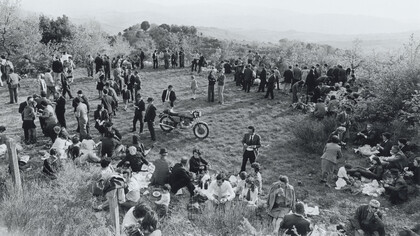 Primo maggio a Mensano (Siena), 1969-71 © Ferruccio Malandrini