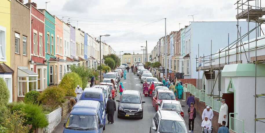 Simon Roberts, Eid al-Fitr Celebrations, Jamia Mosque, Green Street, Bristol, 8 August 2013 © Simon Roberts, Courtesy of Flowers Gallery
 
