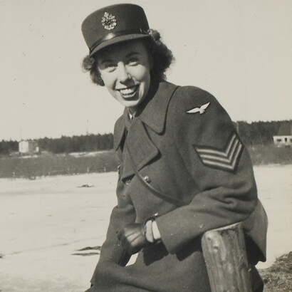 Margaret McGarvey, Vétérane du Service féminin de l’Aviation royale canadienne, photographie de 1944. Avec l’aimable autorisation du Canadian War Museum