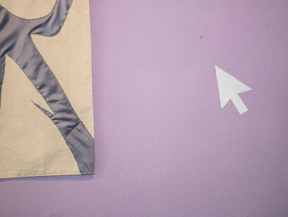 Exposição "Arrepio na Espinha", no Estúdio Bonfim. A eficácia constitui uma rutura relativamente ao paradigma representacional para dar lugar aos conceitos sensíveis apresentados num lugar dedicado à arte