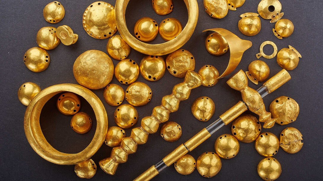 Les plus anciens objets en or au monde fabriqués par l'homme, Âge du cuivre, 4600-4400 AE. Avec l’aimable autorisation du Musée régional d’histoire, Bulgarie, Varna et le Musée canadien de l’histoire