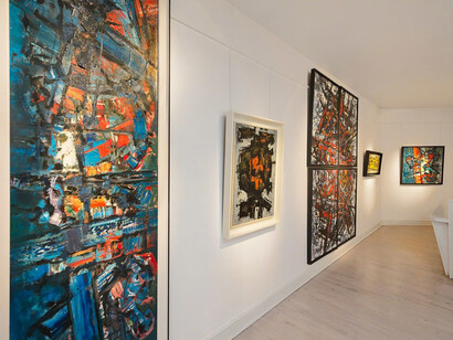 Trans-Channel Crossing UK/EU, Exhibition view. Courtesy of Whitford Fine Art